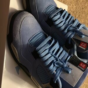 Jordan 4 University Blue